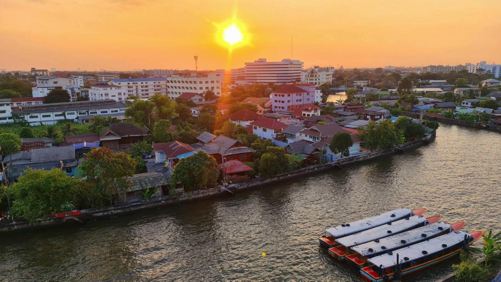 Norn Rimklong Bangkok Hotel Exterior foto